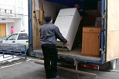 Нанять Газель для перевозки мебели по Пскову